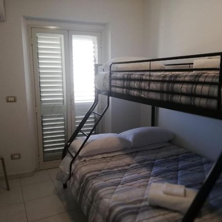 Il Laureato Apartment Реджо ди Калабрия Екстериор снимка