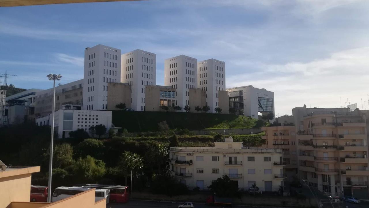 Il Laureato Apartment Реджо ди Калабрия Екстериор снимка